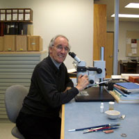 Binocular microscopes