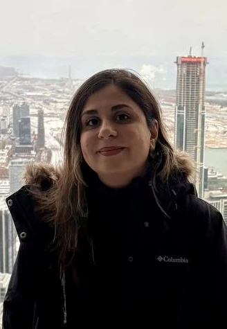 Portrait of Fereshteh Aghaee.